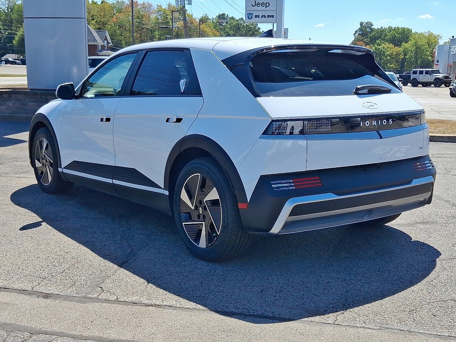 2025 Hyundai IONIQ 5 SE