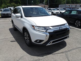 2020 Mitsubishi Outlander Base