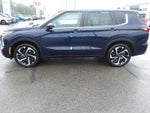2023 Mitsubishi Outlander Base