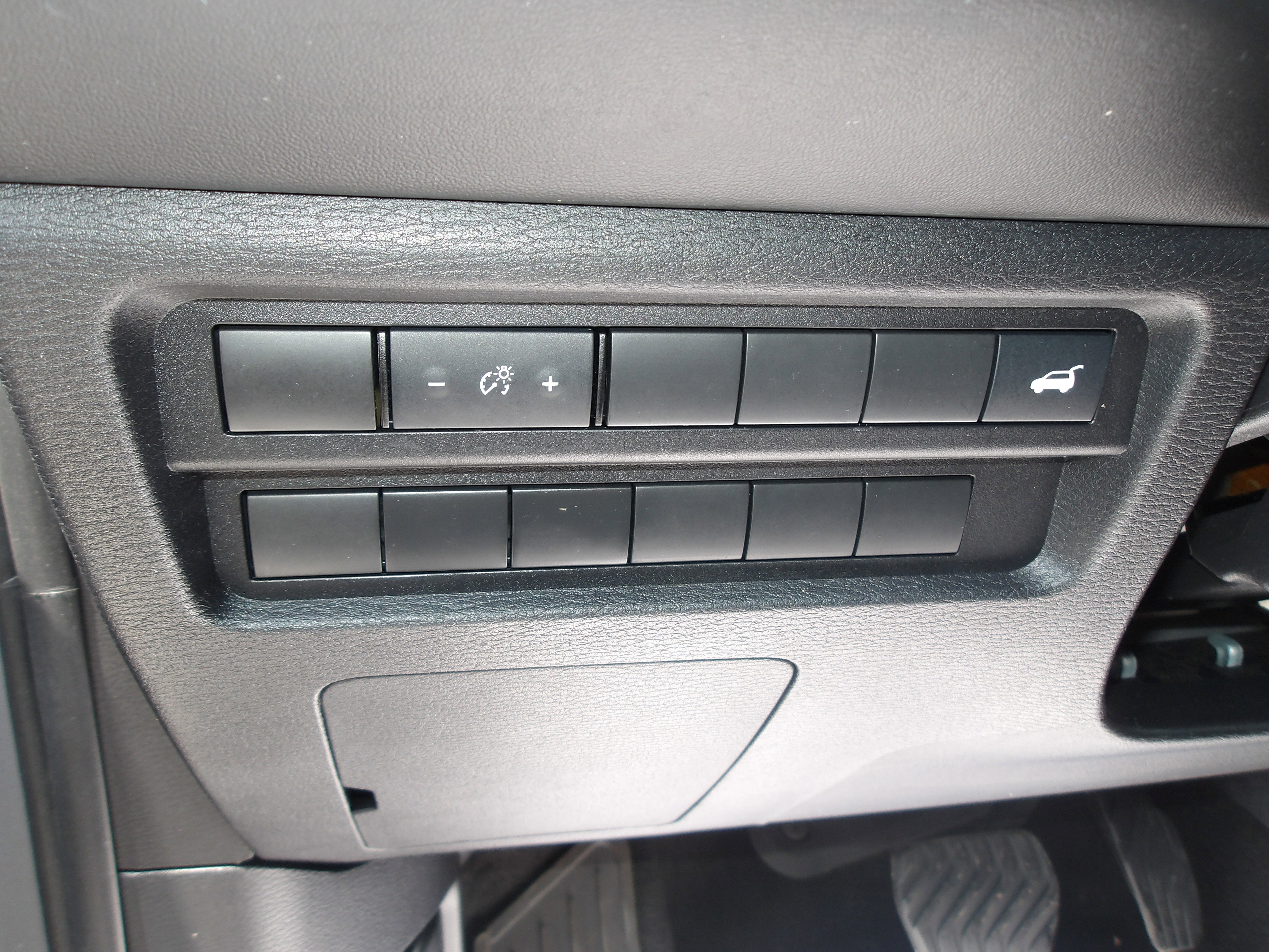 2022 Mitsubishi Outlander Base