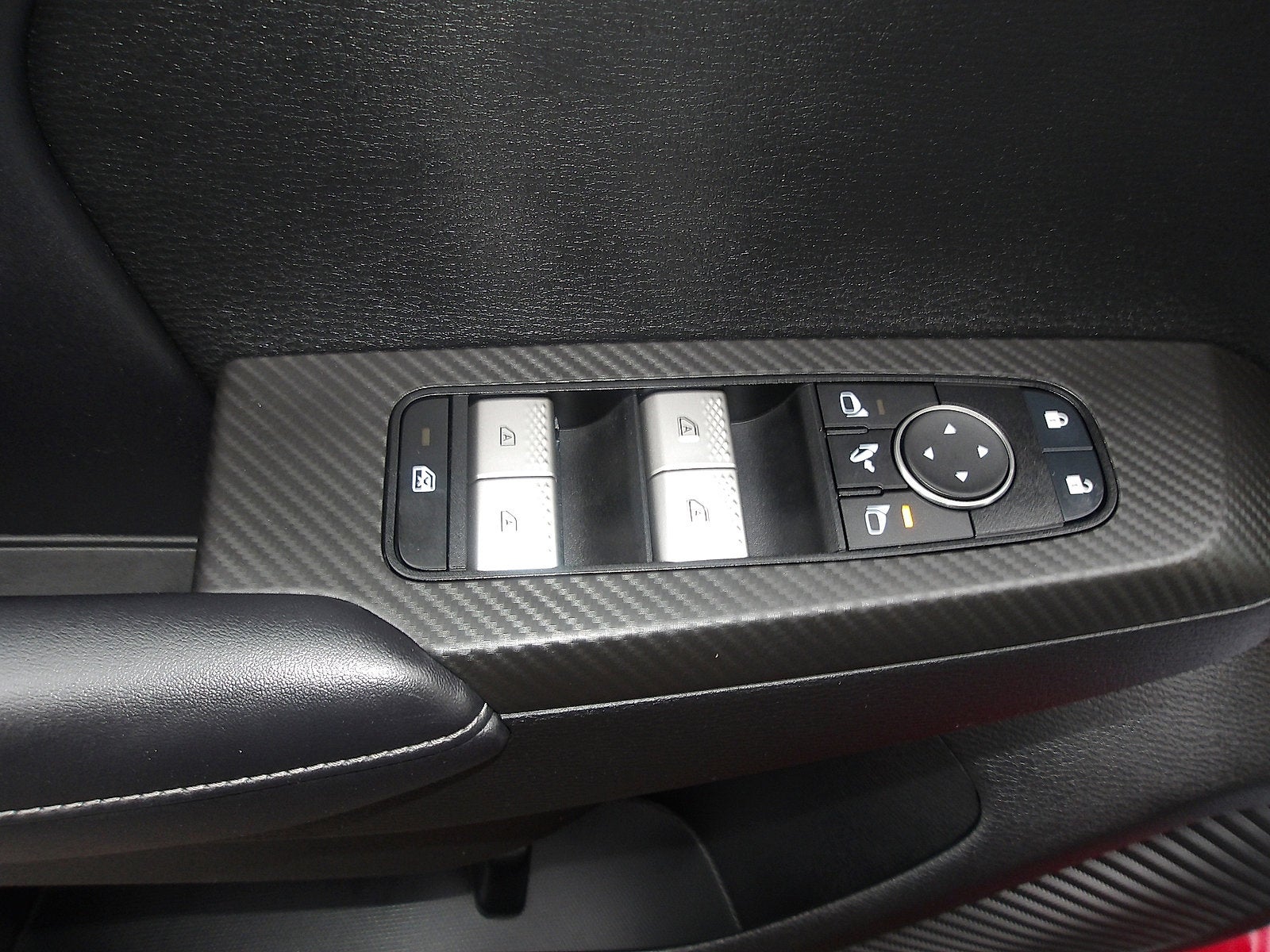 2024 Mitsubishi Outlander Base