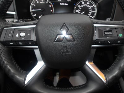 2024 Mitsubishi Outlander Base