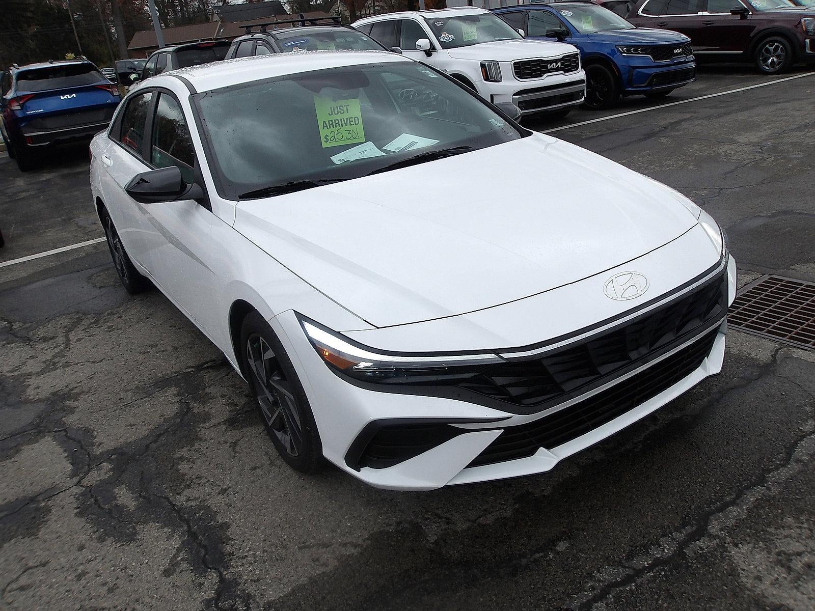 2025 Hyundai Elantra SEL Sport