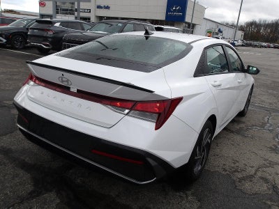 2025 Hyundai Elantra SEL Sport