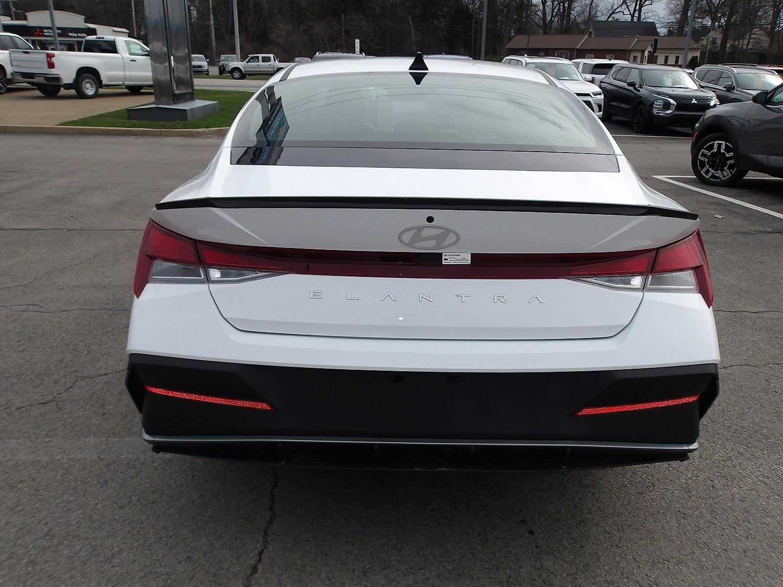 2025 Hyundai Elantra SEL Sport